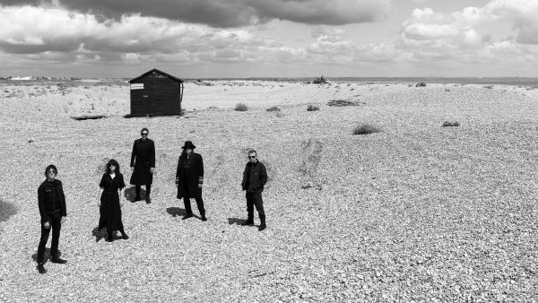 DSC 0022 bnw - Archive